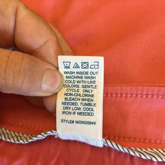 Market & Spruce dark pink Madison Mid rise stretch chino shorts Size 14 New - Picture 8 of 9